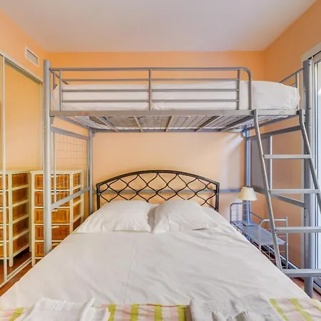 Jammes : 5 Personnes, Terrasse, Parking, Proche Plage